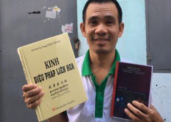 Huong Dan Lay Kinh Dieu Phap Lien Hoa Cho Nguoi Moi Bat Dau